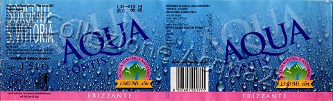 Acqua Fontis Sorgente S. Vittoria (analisi 2000) -etichetta con gocce d'acqua- pet Friz 1,5 L